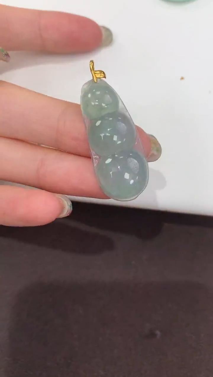 颈饰18K金镶嵌翡翠天然缅甸A货翡翠
