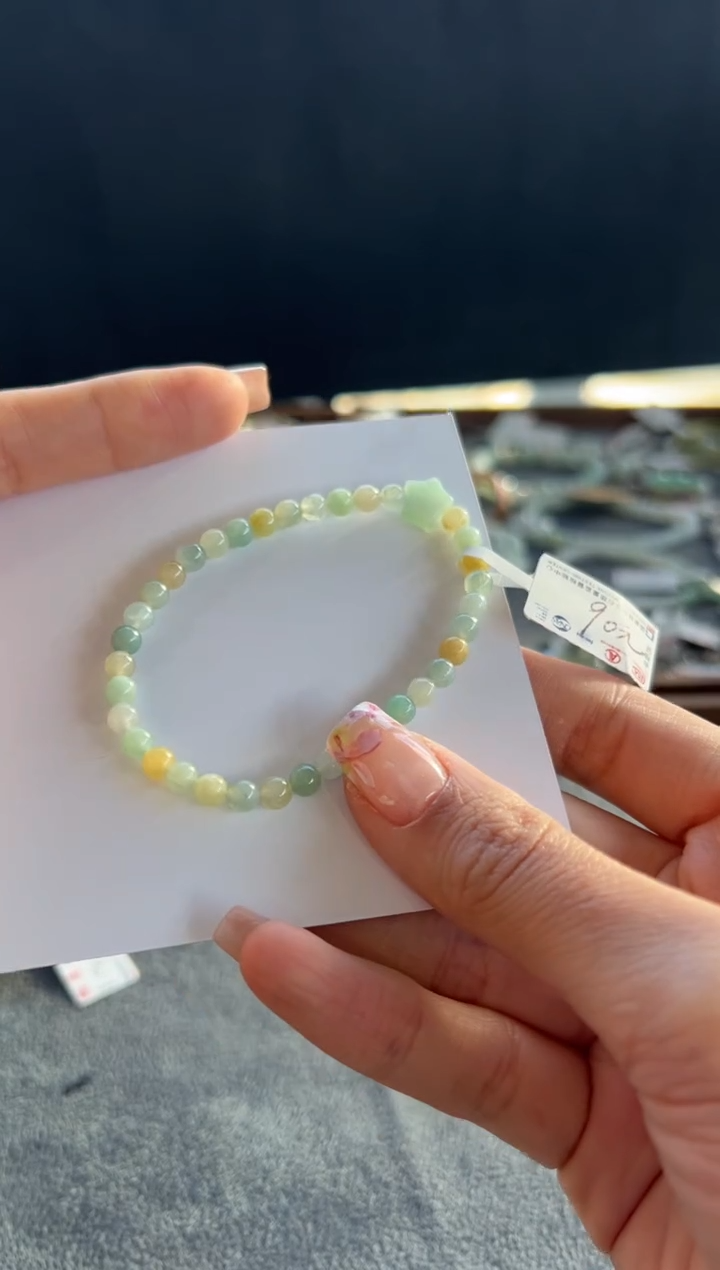 【闪购商品】翡翠吊坠(不含链)未镶嵌562号