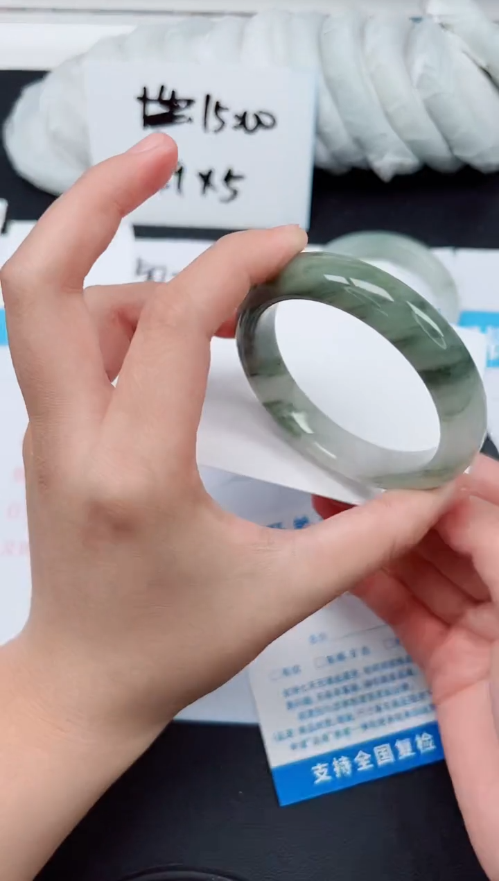 【闪购商品】石英质玉手镯未镶嵌G287-56.1