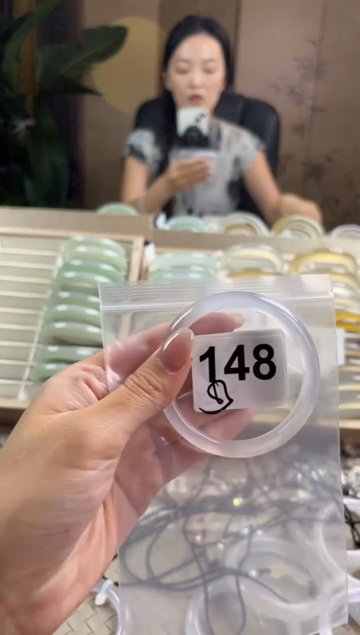 手镯玛瑙/玉髓未镶嵌148