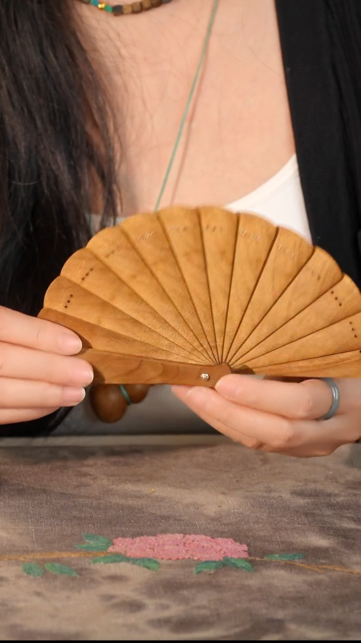 扇子真品金丝楠枯木料苏扇