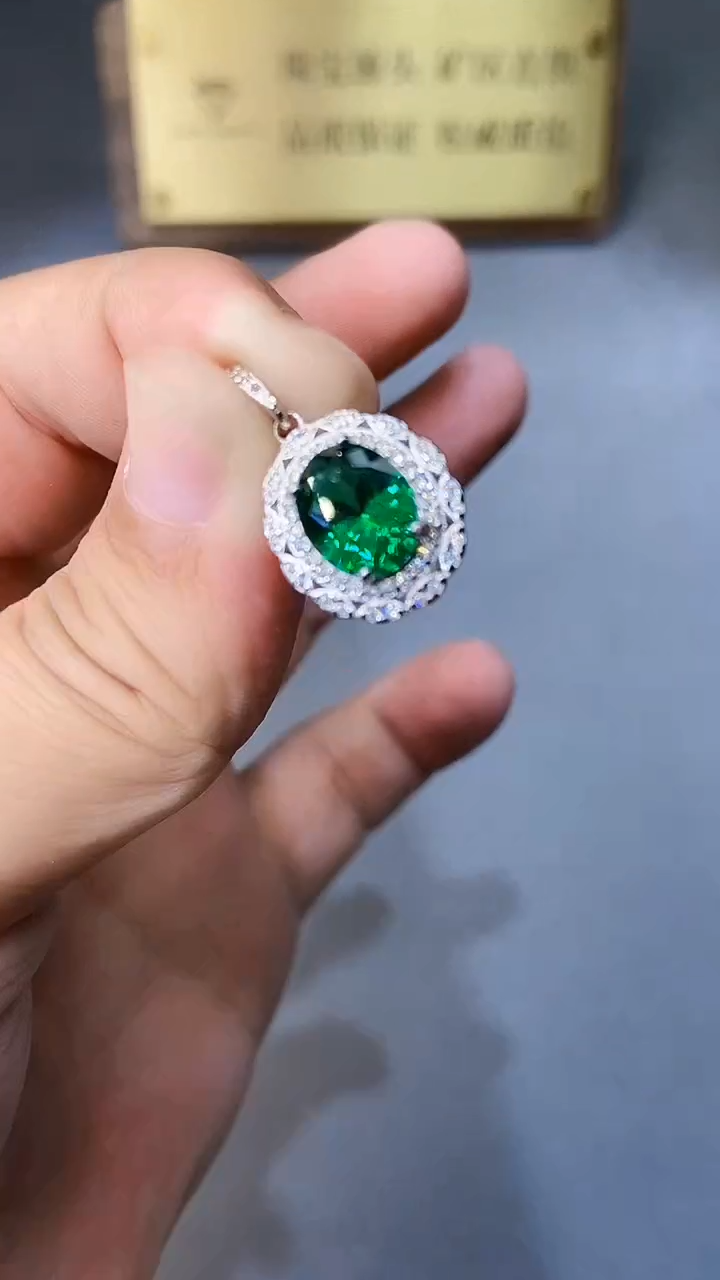 【闪购商品】透辉石吊坠银S925镶嵌354