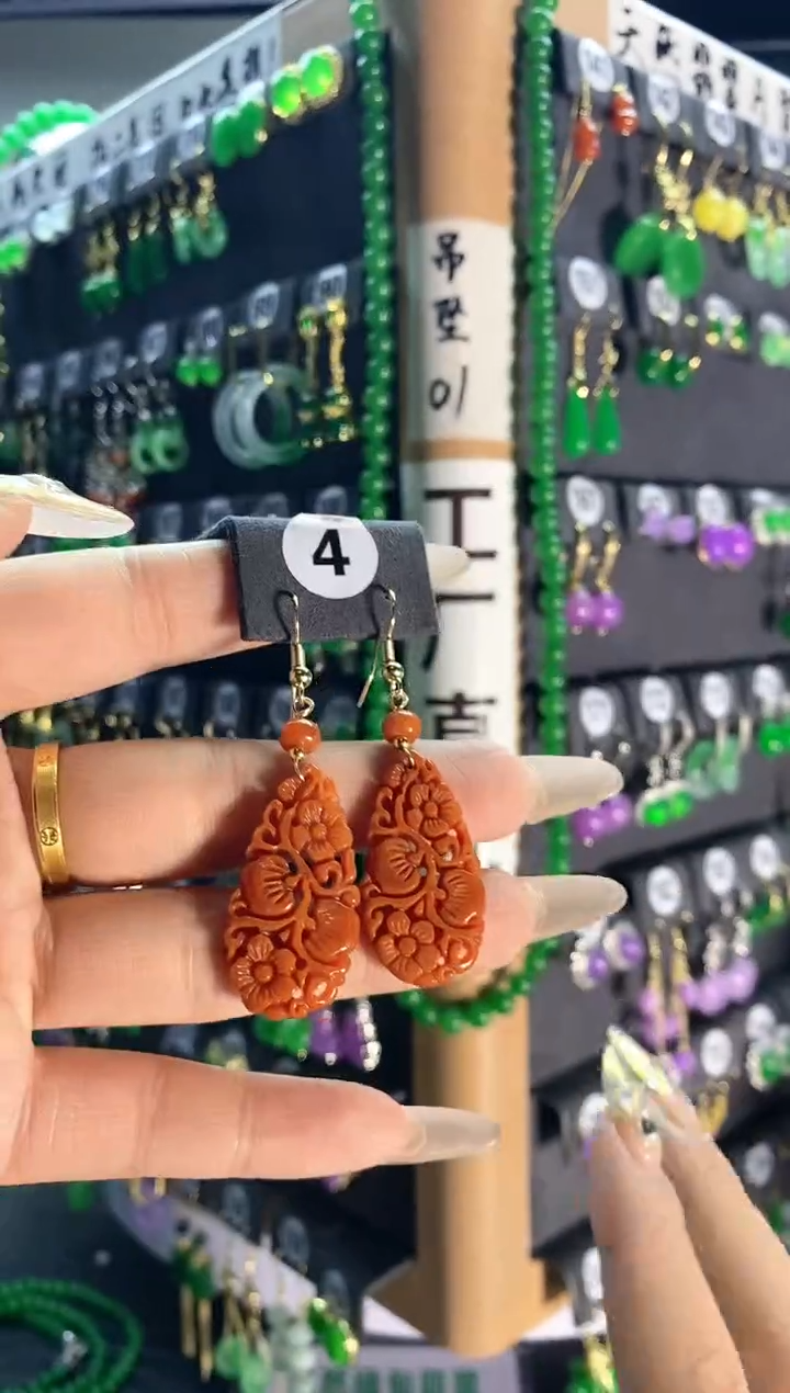 【闪购商品】翡翠颈饰银S925镶嵌4.....