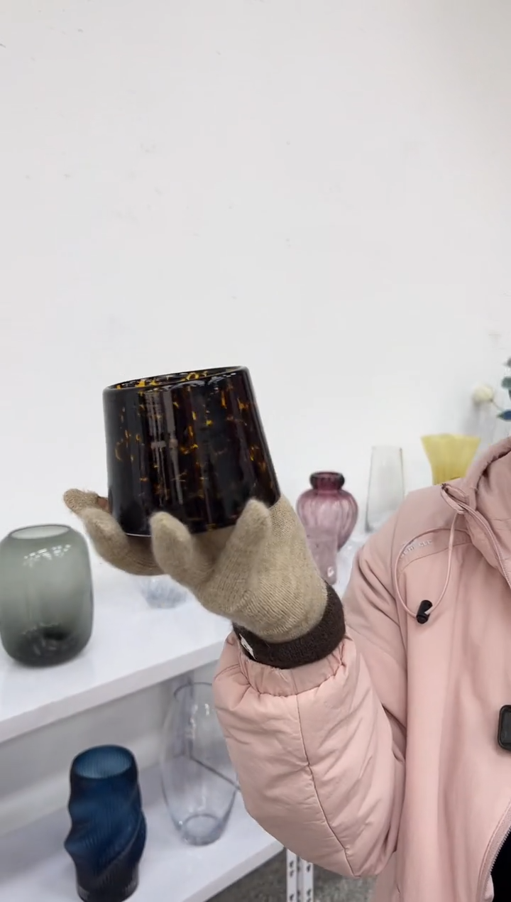 水养鲜花干花插花客厅装饰品一只