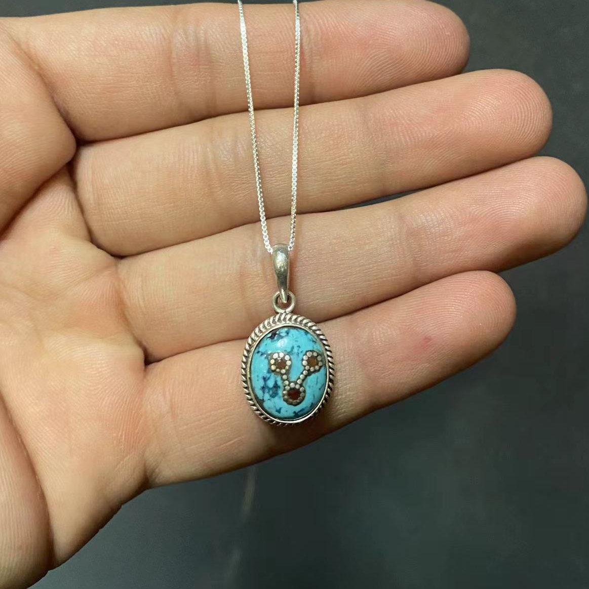 坠链均925银 【西藏包邮】F140纯银项链尼泊尔蓝红色椭圆补丁精致