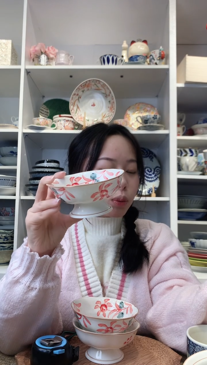 陶瓷【微瑕】手绘赤绘唐草高脚甜品碗