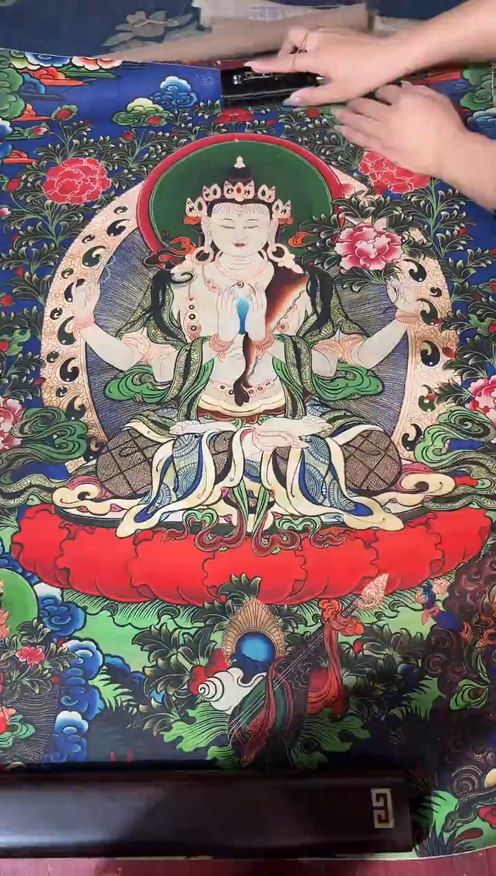 卷轴画龙妹的唐卡tk16