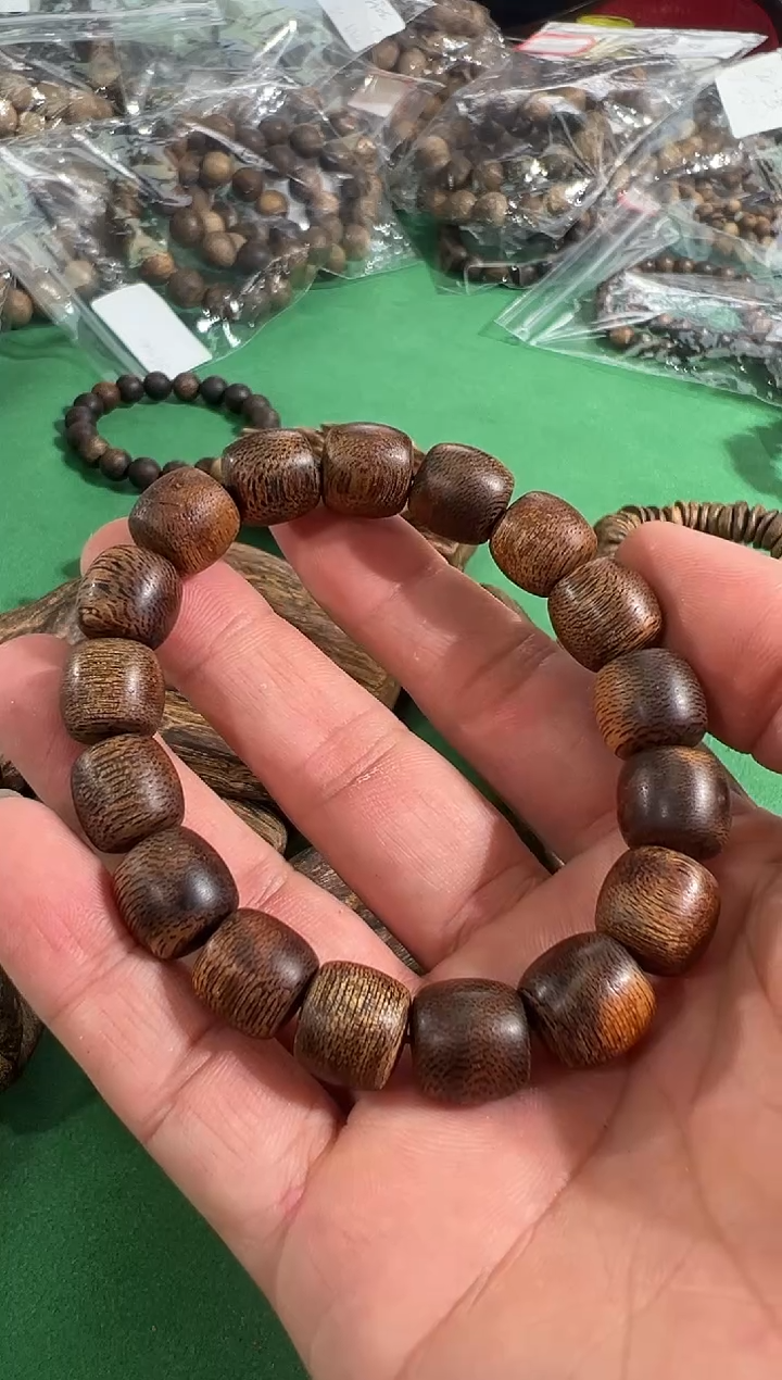 【闪购商品】沉香手串139号红油土沉桶珠多样性发一
