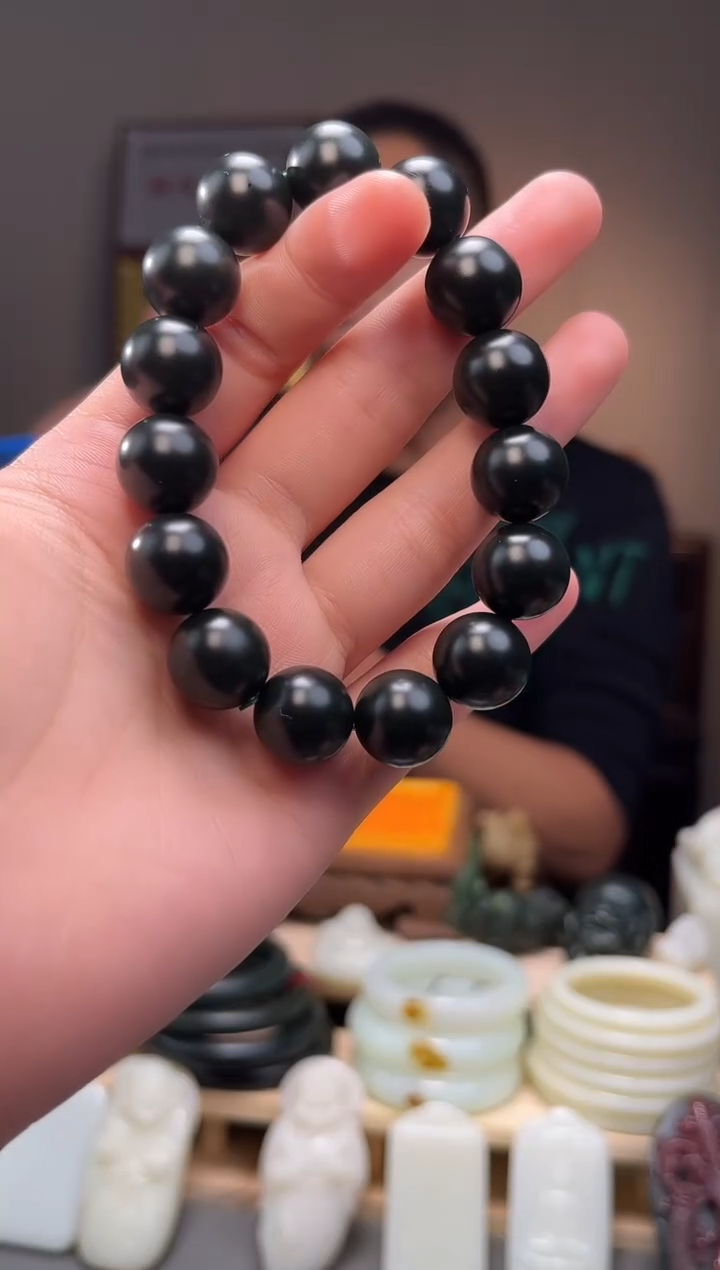 颈饰未镶嵌和田玉拖****6手串13+