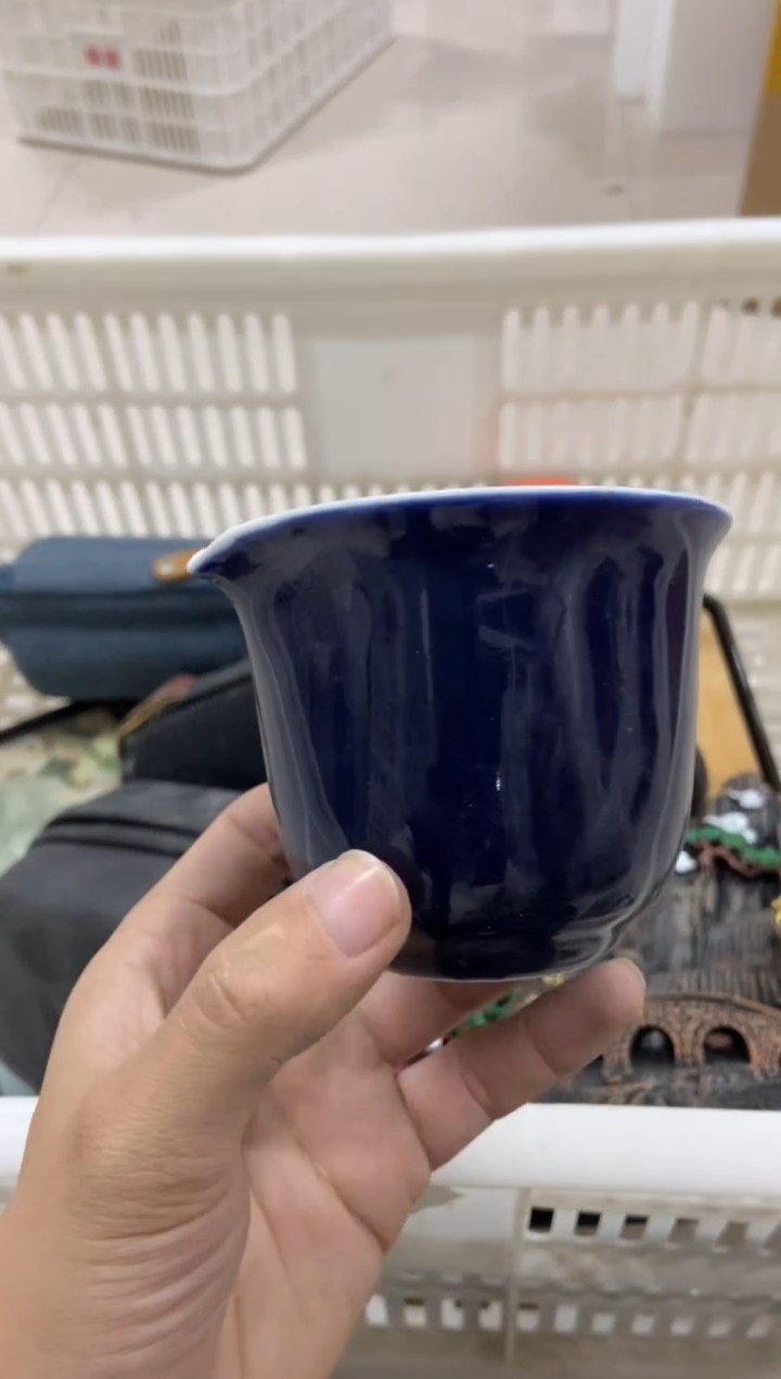 无运费险有瑕疵的摄影的产品有使用过的痕迹有点脏介意勿拍