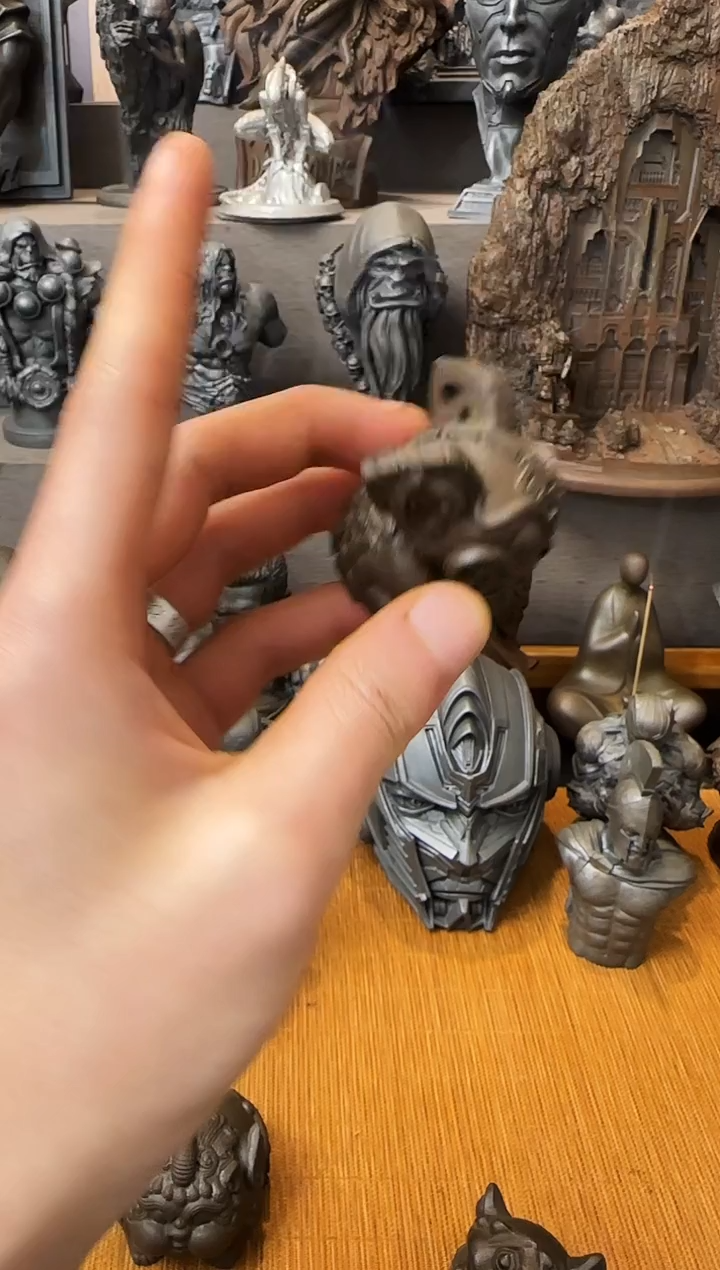 铁实心铁艺摆件~~小吞金（锈色）