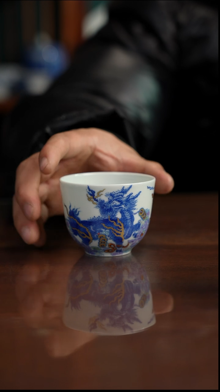 空山明月斗彩麒麟