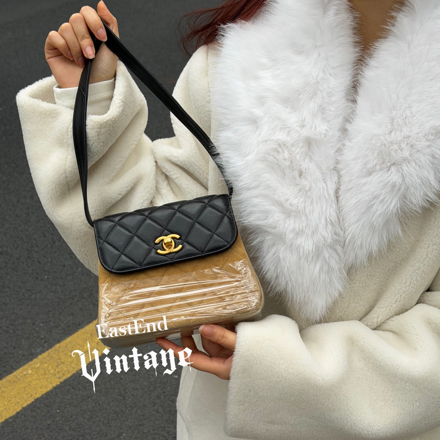 95新 Chanel/香奈儿 東区-黑金25A邮差单肩包芯片/31640