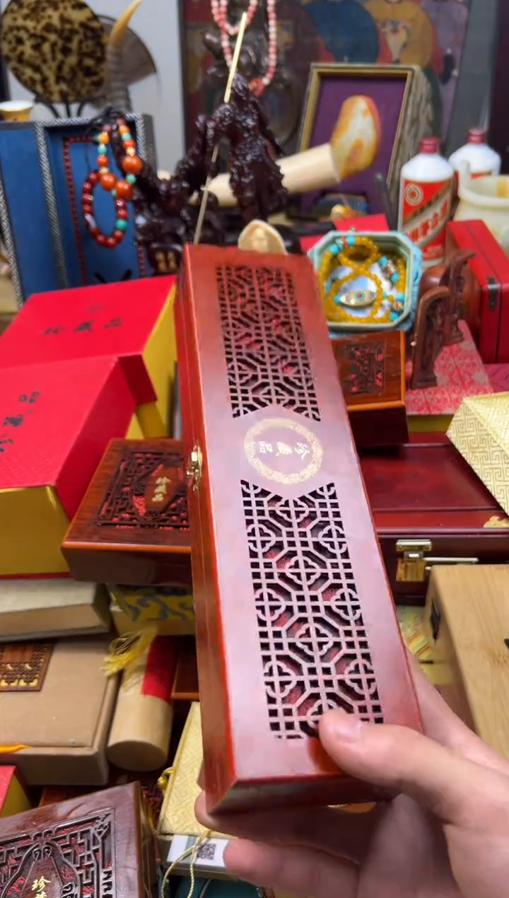 【闪购商品】木---------------罗汉