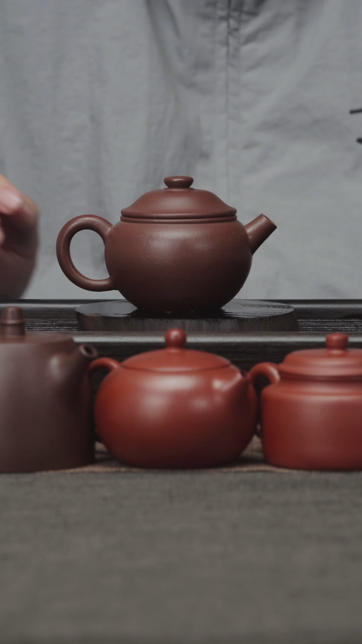 【闪购商品】紫砂茶壶四号井底槽青-巨轮珠-120CC