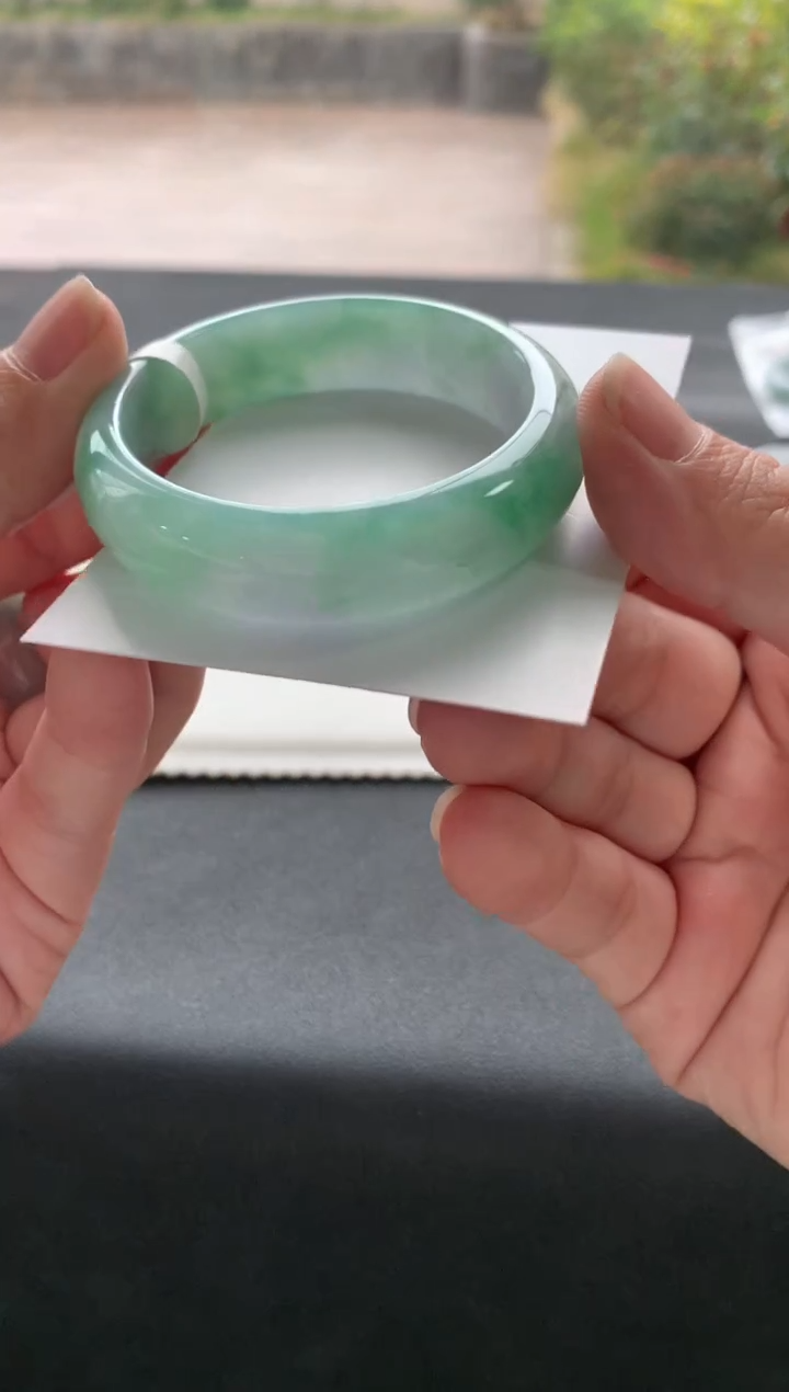 【闪购商品】翡翠手镯未镶嵌53.5贵妃Y290买断