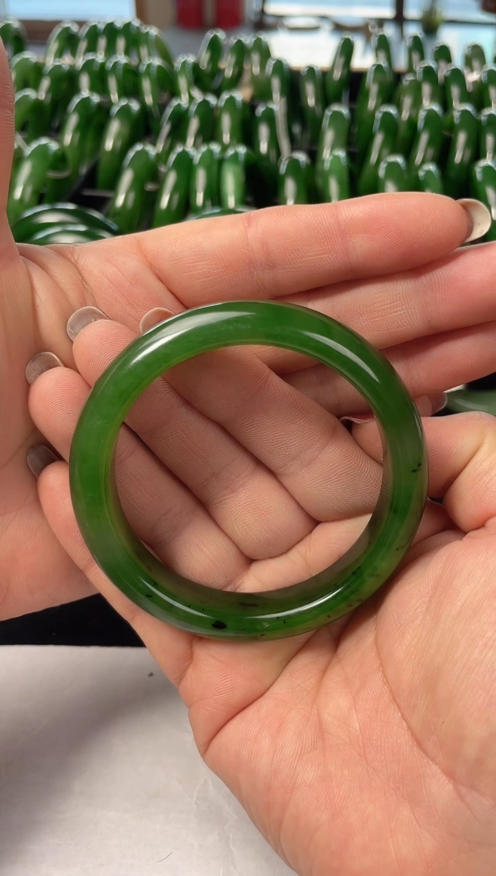 【闪购商品】和田玉（碧玉）手镯未镶嵌碧玉手镯