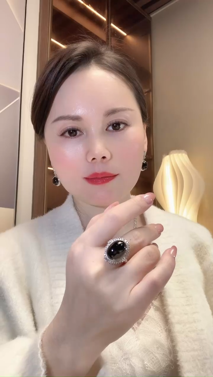 【闪购商品】翡翠戒指18K金镶嵌F59 翡翠