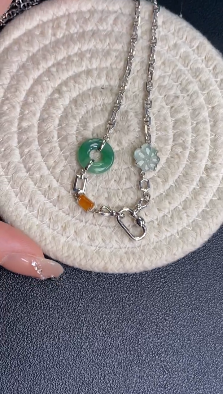 颈饰银S925镶嵌翡翠净货17309