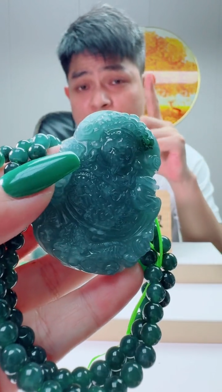 翡翠未镶嵌颈饰多样性随机发其一