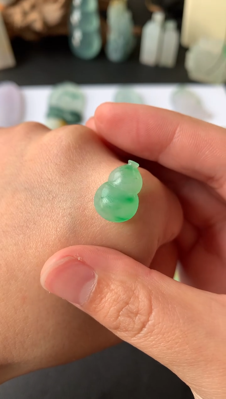 【闪购商品】定制翡翠未镶嵌翡翠