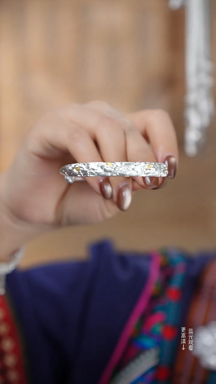 珐琅足银999.9牡丹花描金推拉手镯