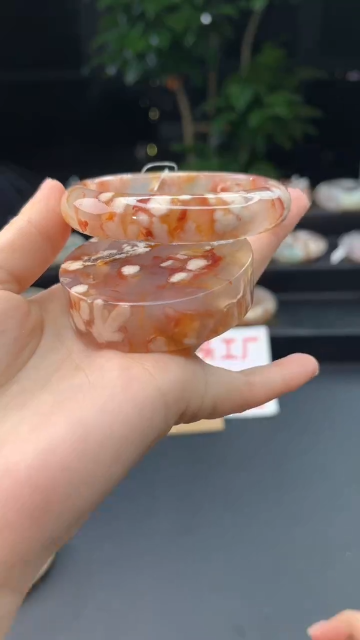 【闪购商品】石英质玉手镯未镶嵌赠送镯心（圈口58