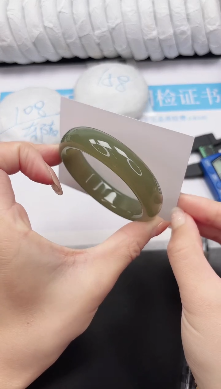 未镶嵌手镯石英质玉65-55.4SHS