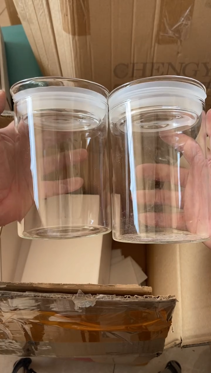 无运费险有瑕疵的摄影的产品有使用过的痕迹有点脏介意勿拍
