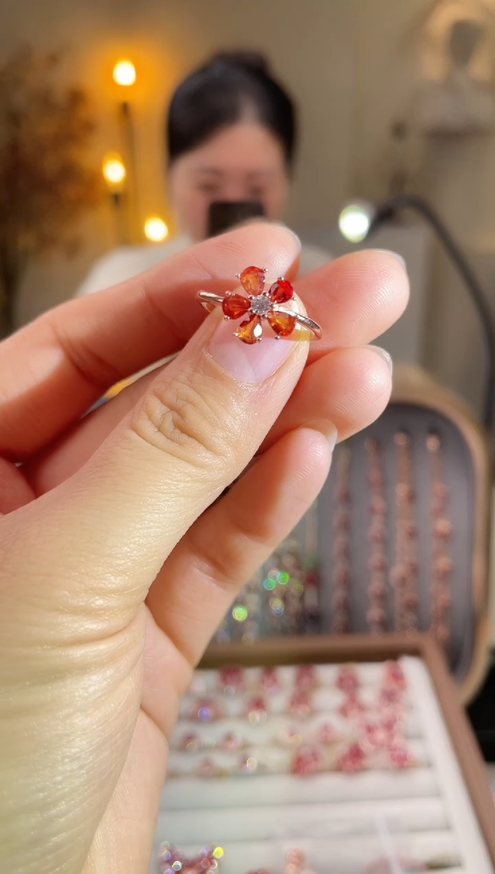 手饰彩色蓝宝石银S925镶嵌手饰