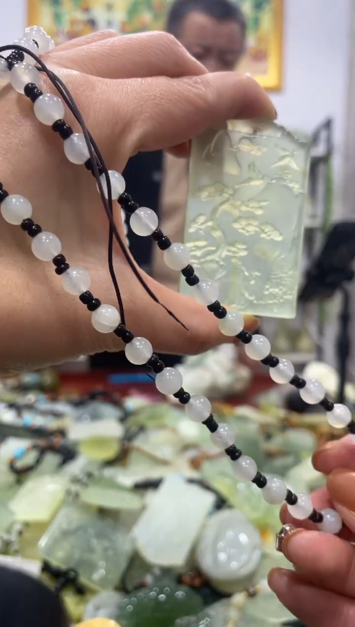 【闪购商品】岫玉吊坠未镶嵌