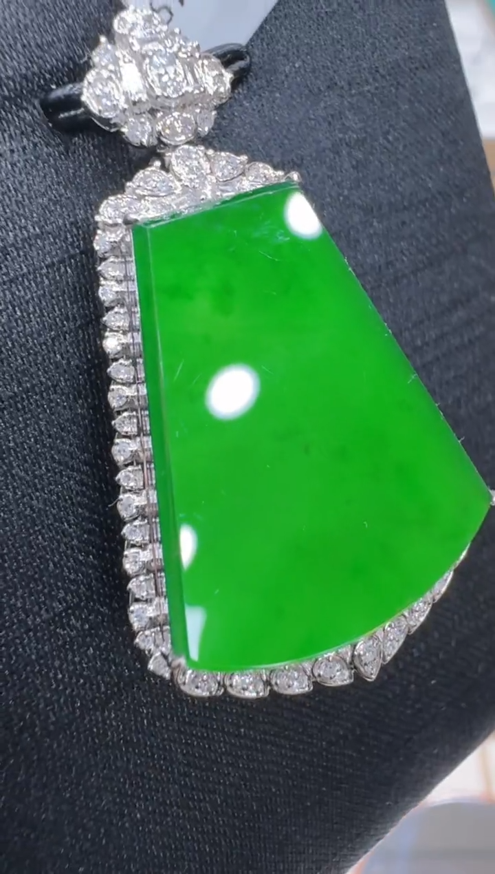 【闪购商品】翡翠吊坠(不含链)18K金镶嵌多样性团购发一件