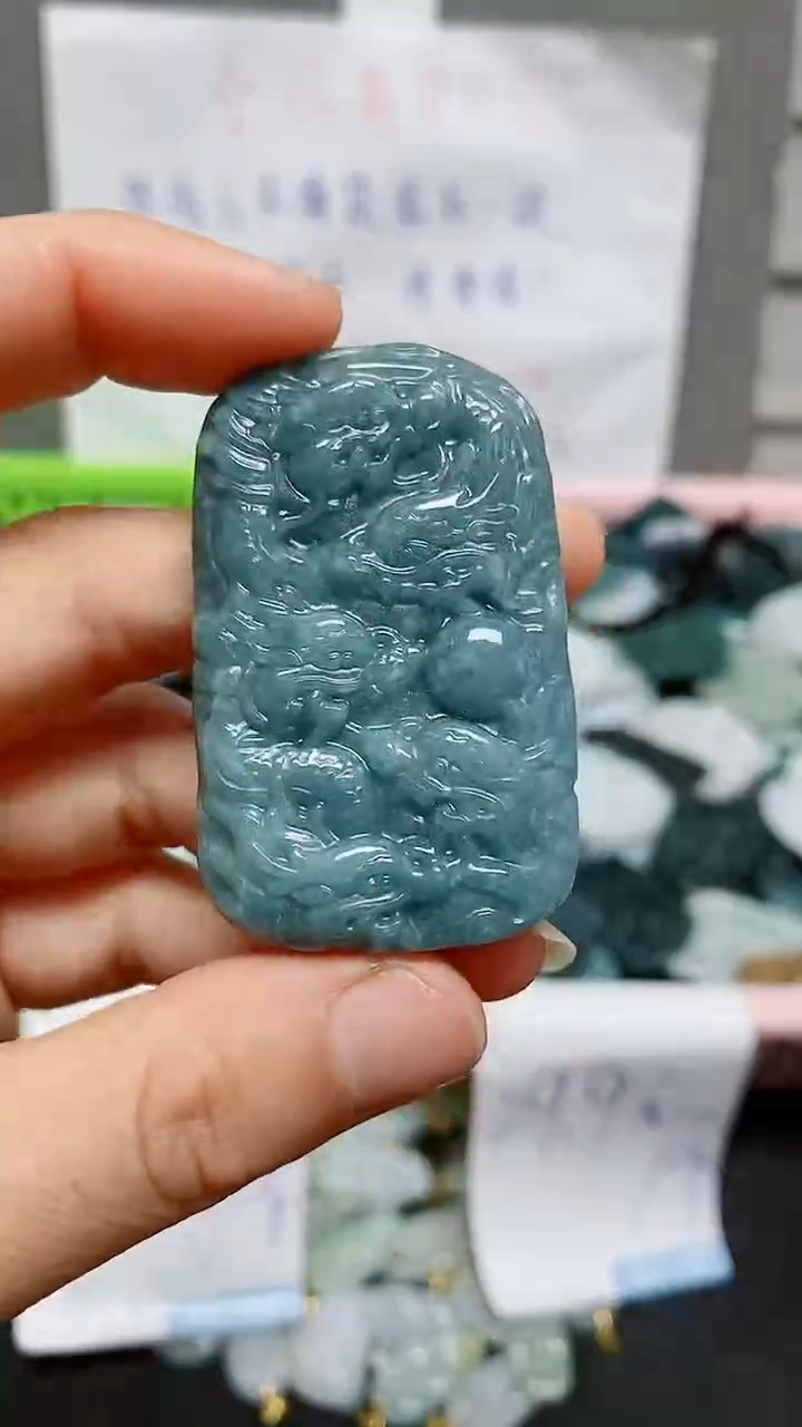 【闪购商品】翡翠颈饰未镶嵌天然翡翠A货