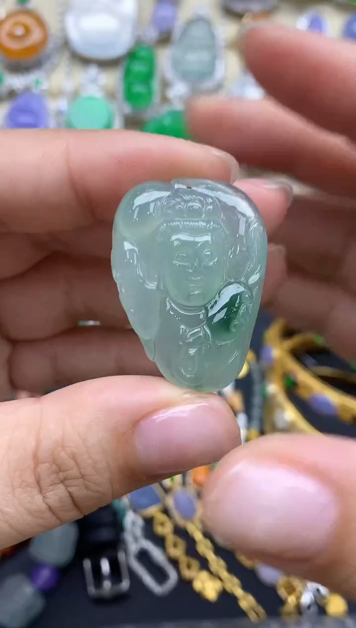 翡翠未镶嵌颈饰146-春日珠宝