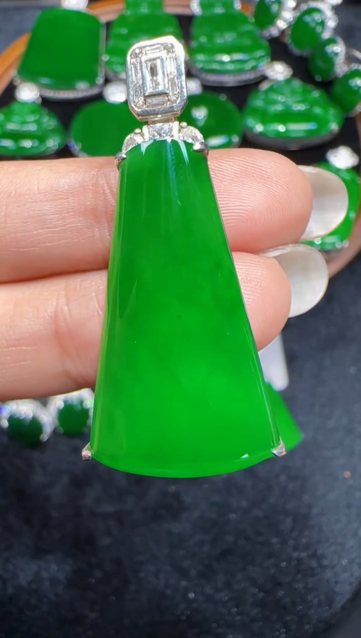 未镶嵌定制翡翠翡翠吊坠162