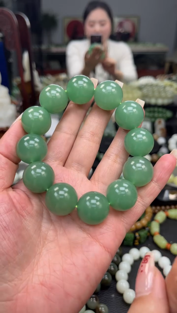 【闪购商品】东陵石手串未镶嵌新疆阿克苏翠玉卡20