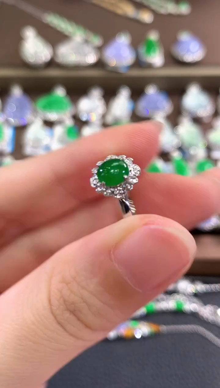 18K金镶嵌戒指翡翠d35 