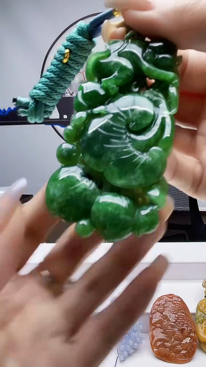 未镶嵌定制翡翠毛货挂件155