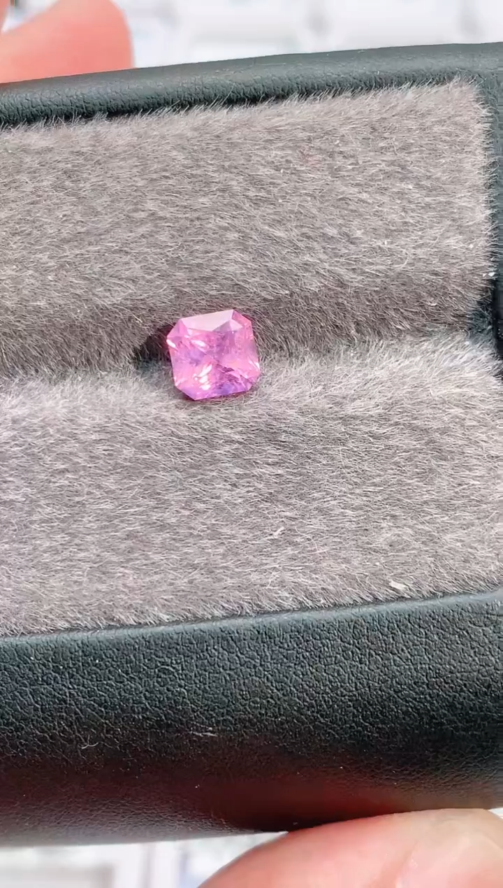 裸石尖晶石1.64-11480天然尖晶石