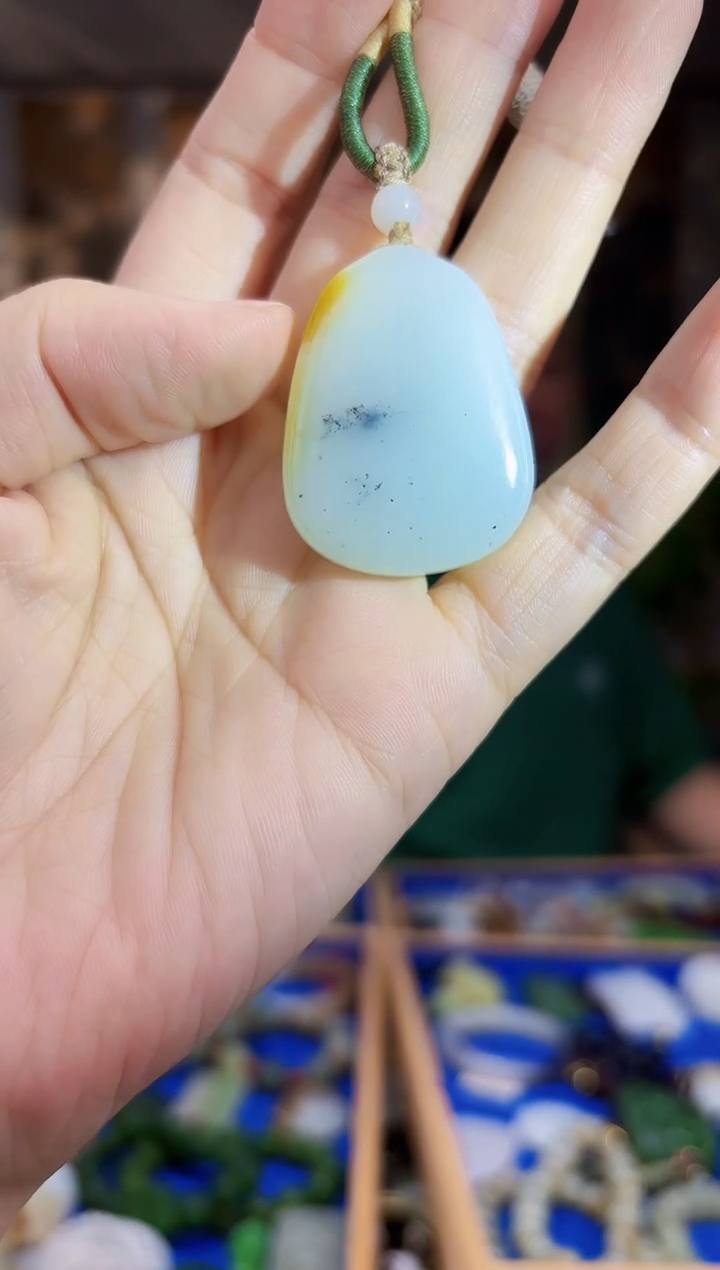 未镶嵌和田玉挂件拍一发一