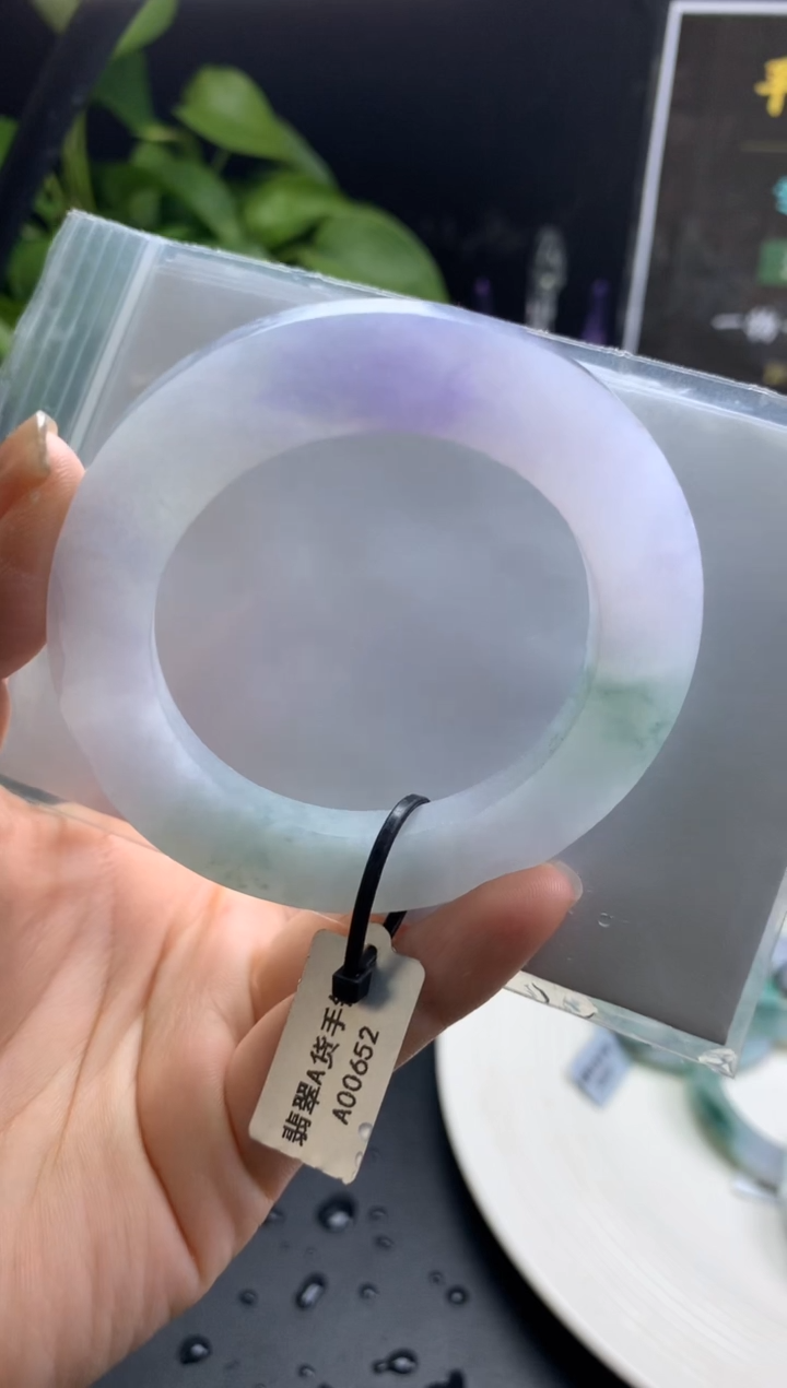 【闪购商品】定制翡翠翡翠手镯定制未镶嵌冰春彩50-60