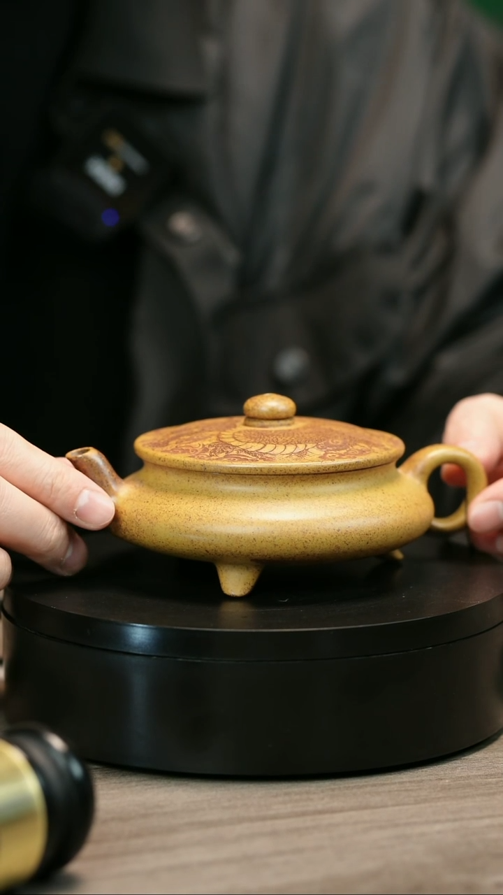 茶壶紫砂飛**?H2134李小琴柴烧大明扁炉