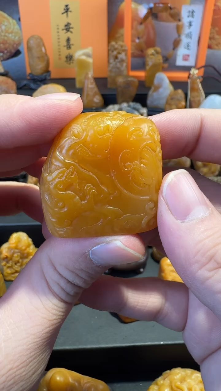 【闪购商品】田黄石半知田黄直播间