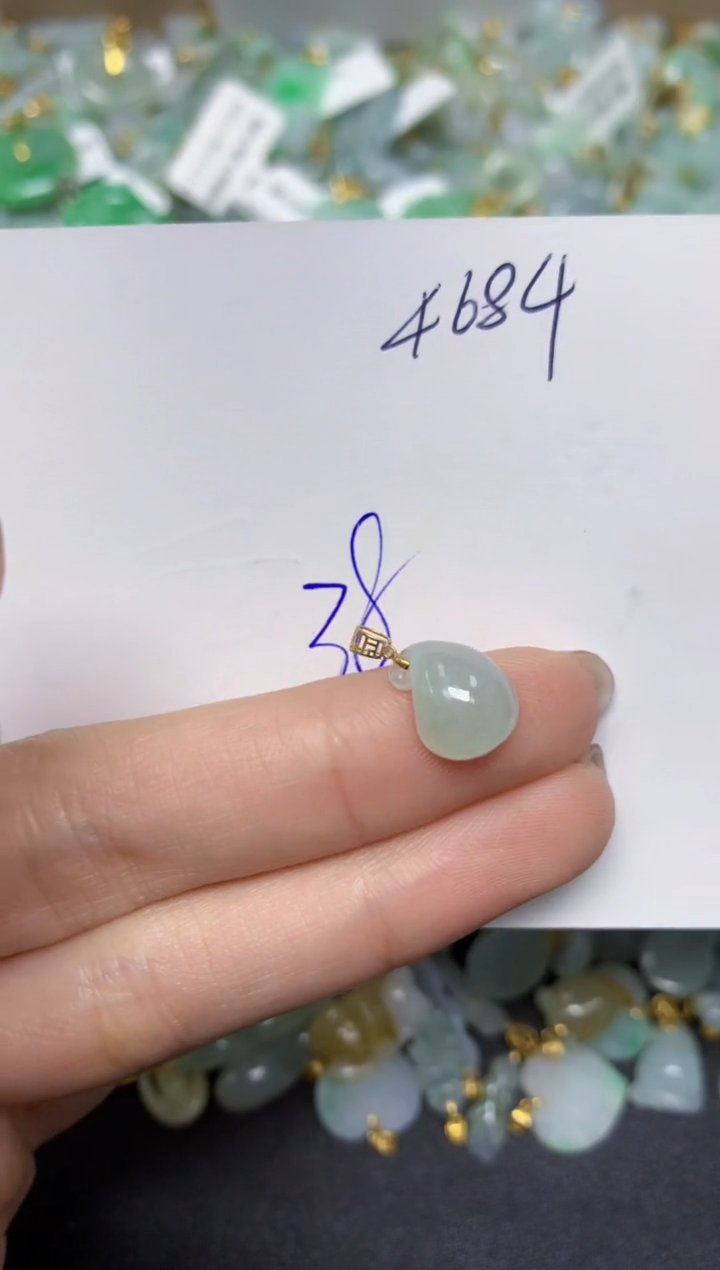 【闪购商品】翡翠颈饰18K金镶嵌天然翡翠A货