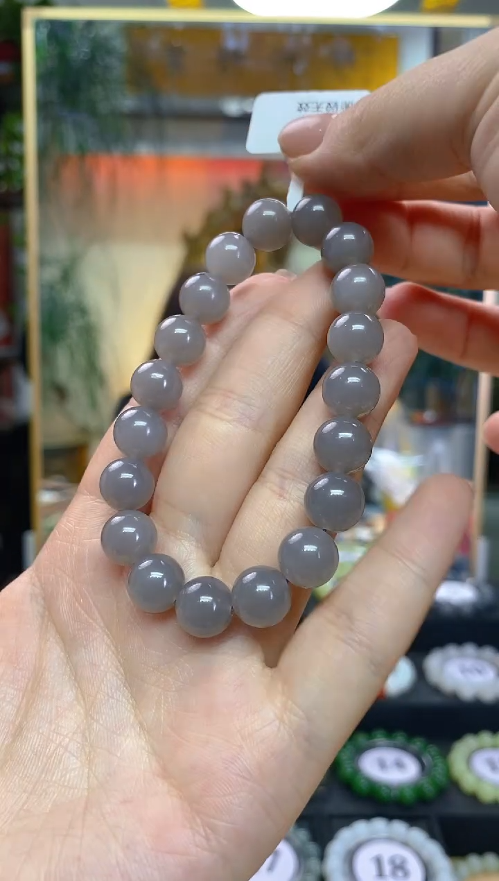 未镶嵌手串和田玉卡10