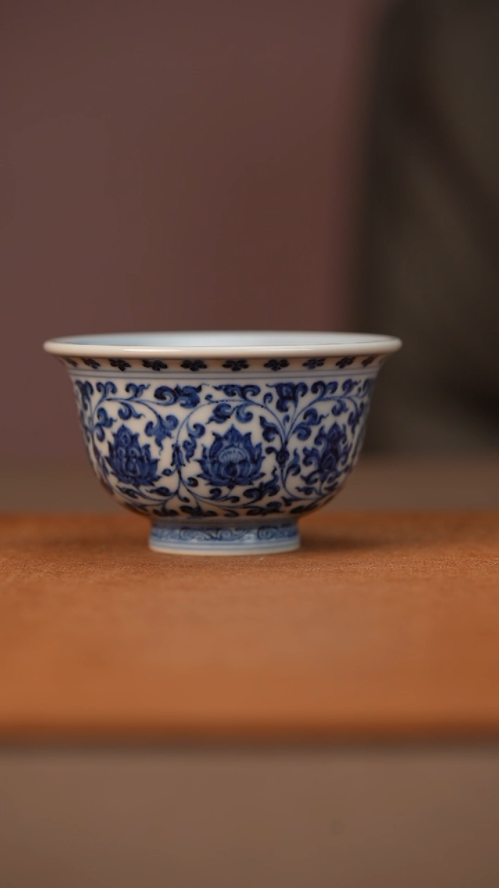 又见春风第七代缠枝莲压手杯
