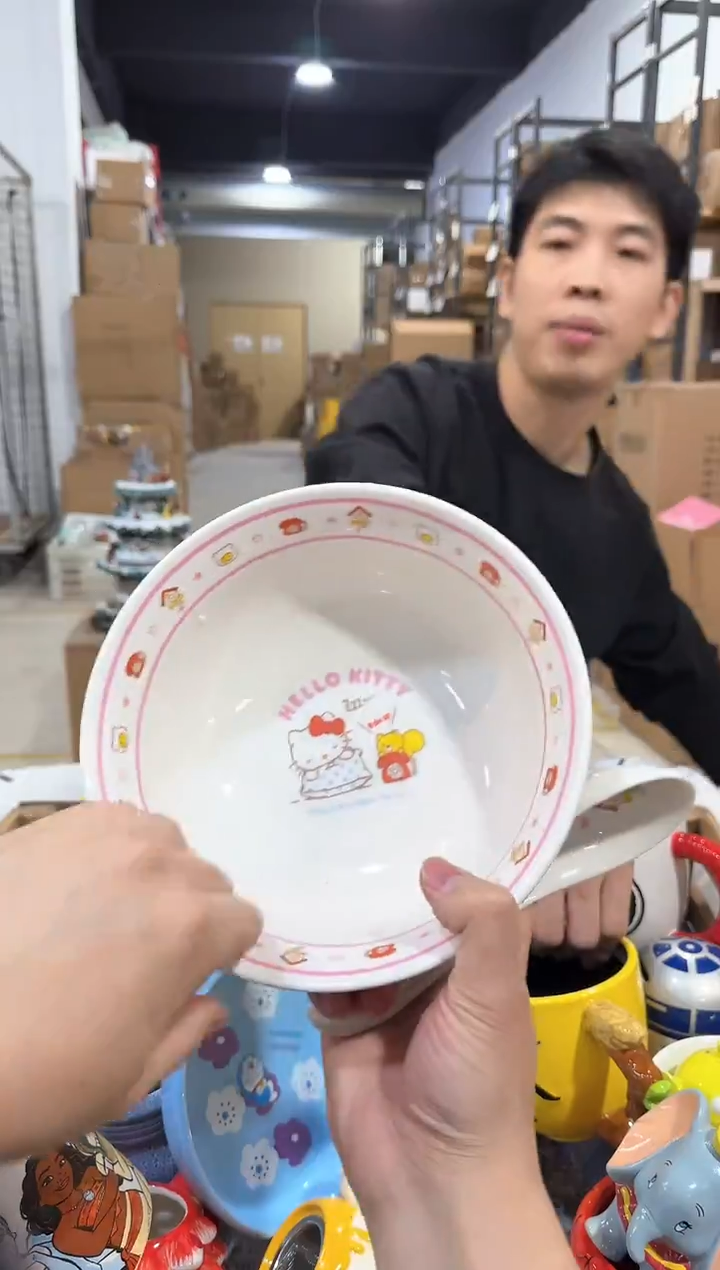 瓷片粉色原盒kt猫碗勺套装