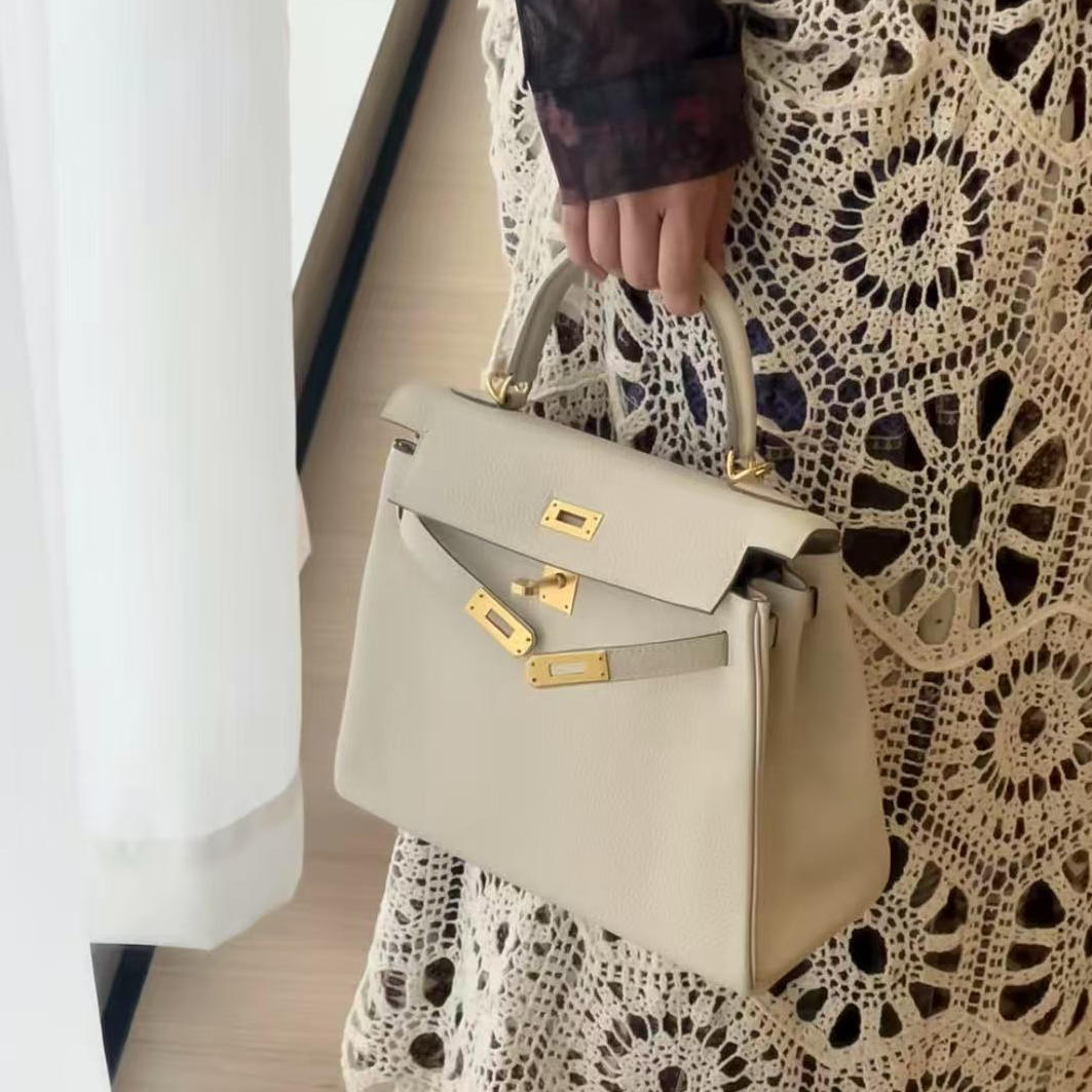 未使用 Hermes/爱马仕 kelly25奶昔白金扣togo皮Y刻