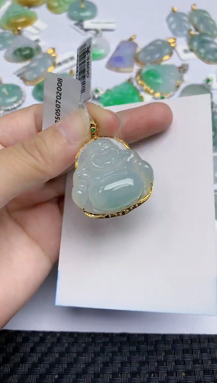 翡翠18K金镶嵌颈饰天然翡翠A货