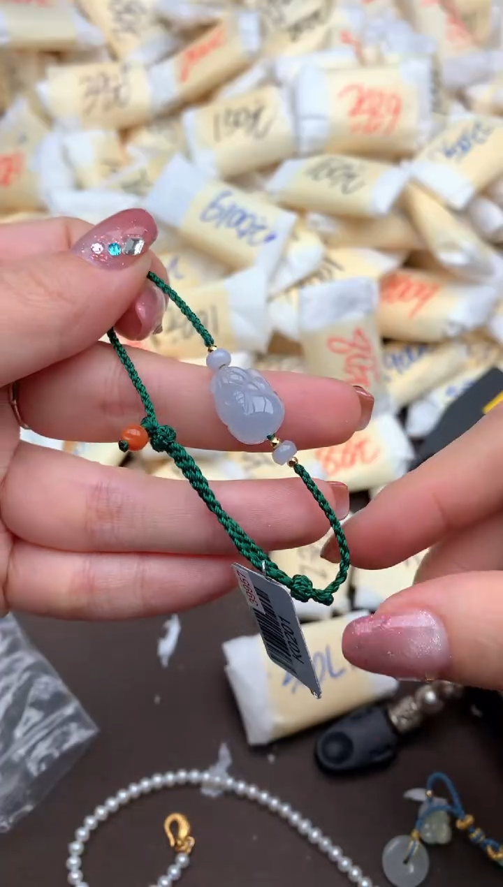 【闪购商品】翡翠手绳未镶嵌一